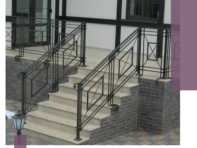 Перила для крыльца в Лыткарине — монтаж, изготовление и установка