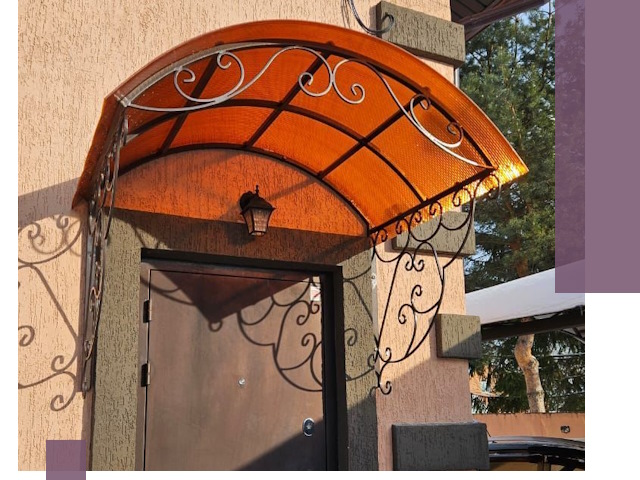 Демонтаж козырьков в Лыткарине быстро и безопасно